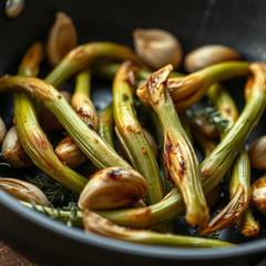 Рецепты из стрелок чеснока: маринованные и жареные